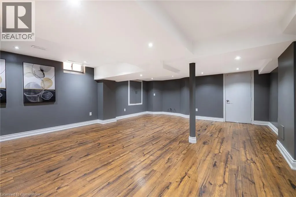 3322 FOX RUN Circle