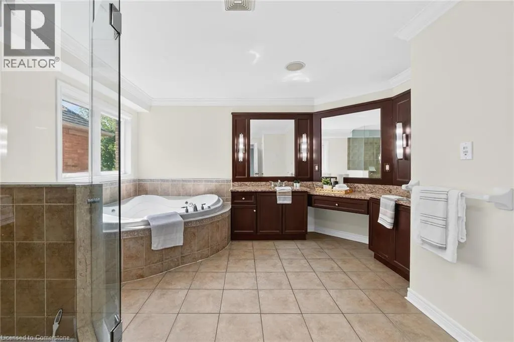 3322 FOX RUN Circle