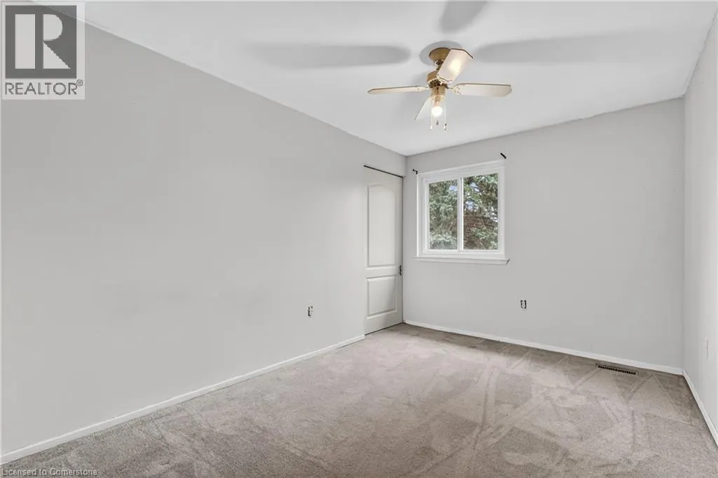 59 QUEENSLEA Drive Unit# 7, #7