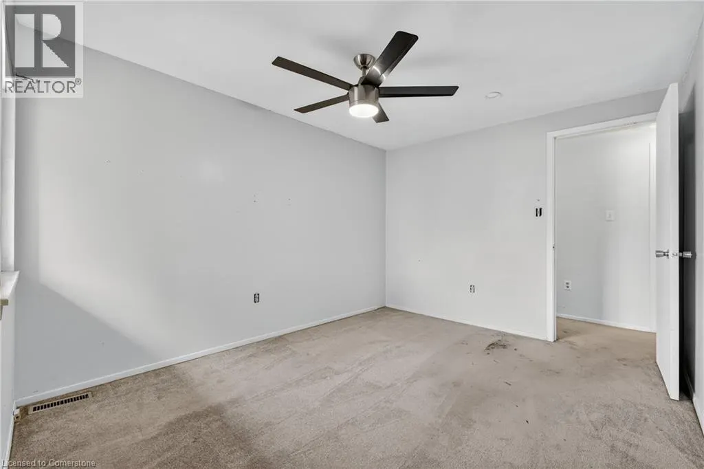 59 QUEENSLEA Drive Unit# 7, #7