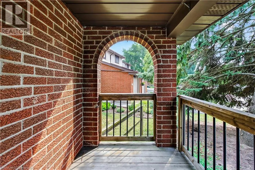 59 QUEENSLEA Drive Unit# 7, #7
