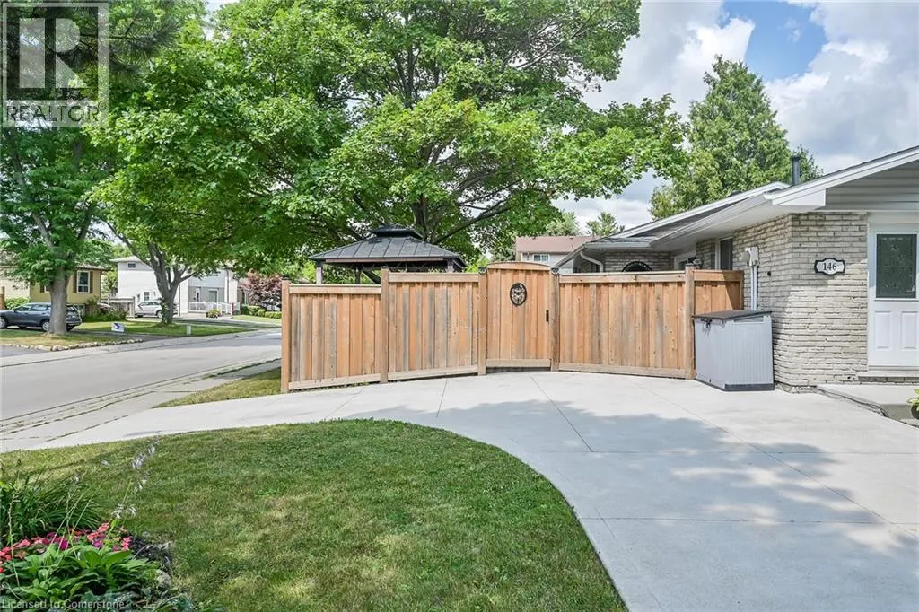 146 FIONA Crescent