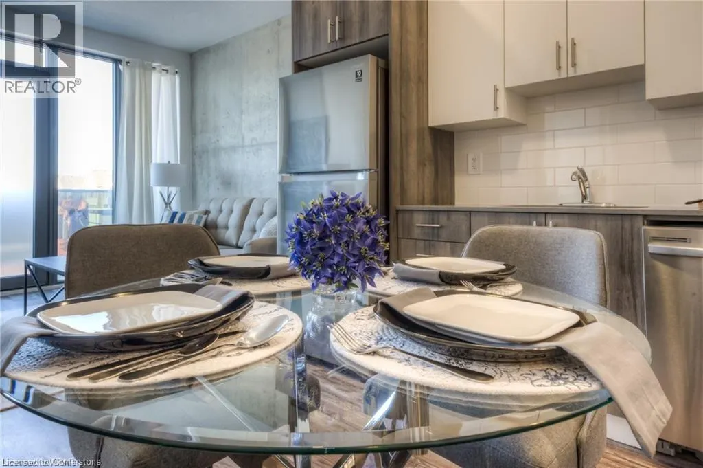 1442 HIGHLAND Road Unit# 301, #301