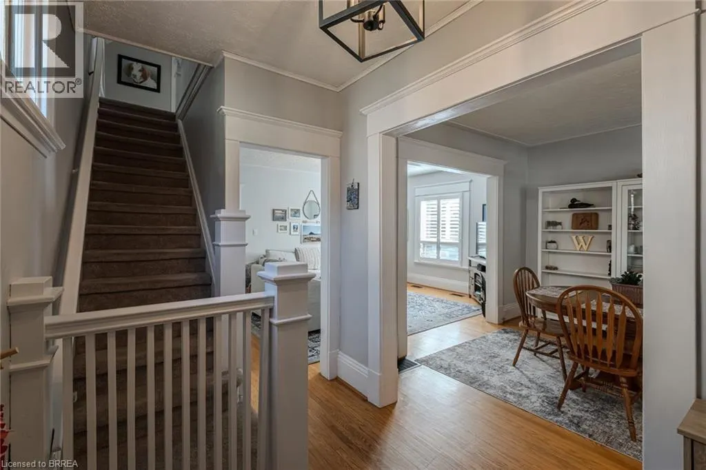 35 PALMERSTON Avenue