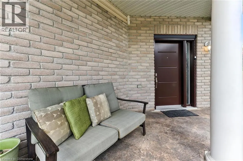 63 WAFFLER Crescent