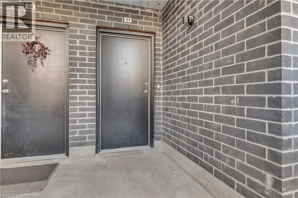 235 CHAPEL HILL Drive Unit# 11, #11