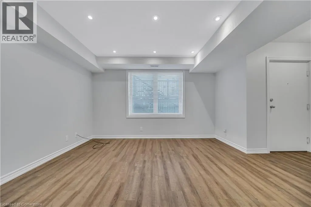 235 CHAPEL HILL Drive Unit# 11, #11