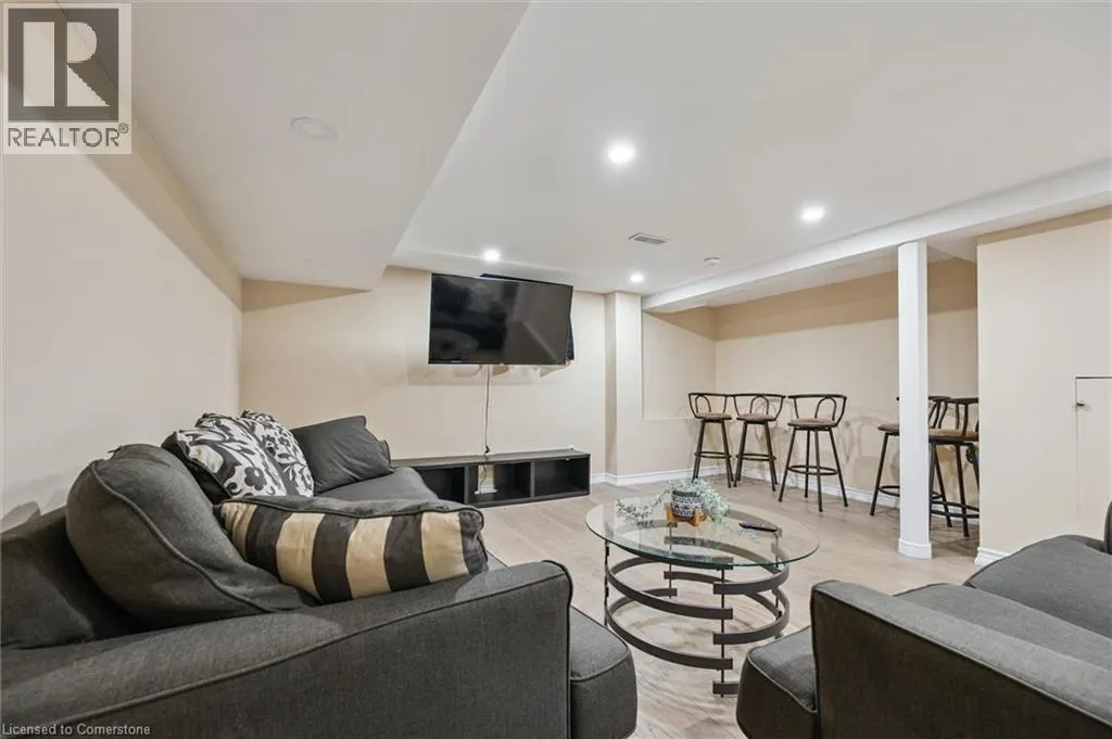 118 GLAMIS Road