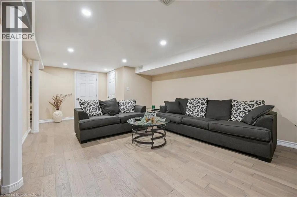 118 GLAMIS Road