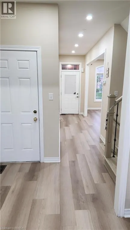 43 DEVONSLEIGH Drive