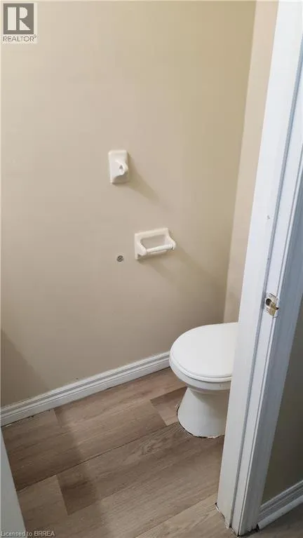 43 DEVONSLEIGH Drive