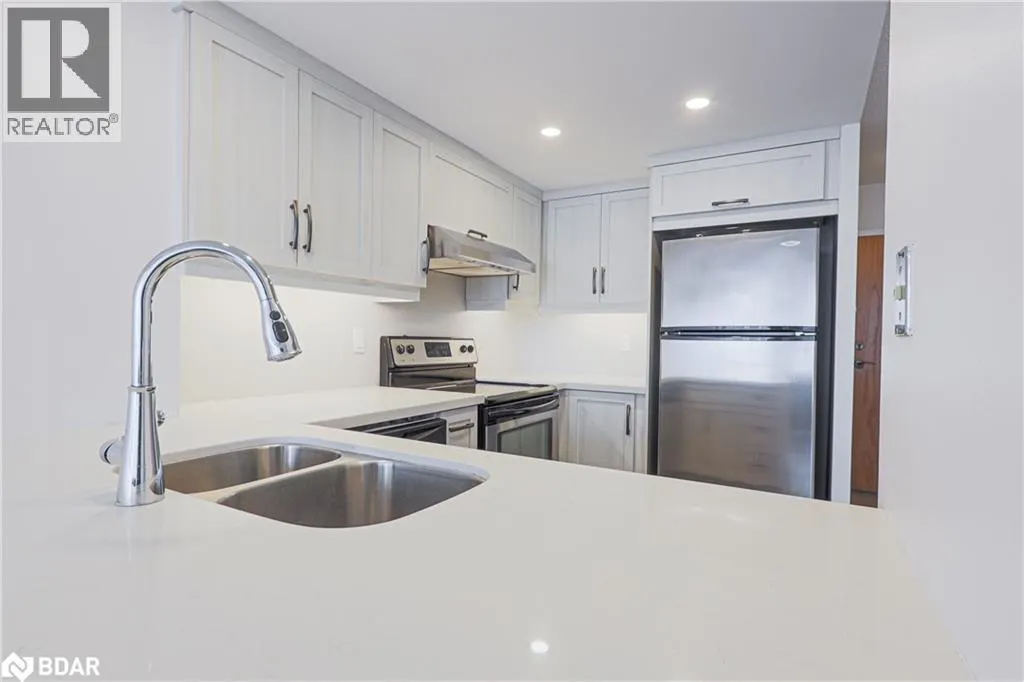 65 ELLEN Street Unit# 201, #201