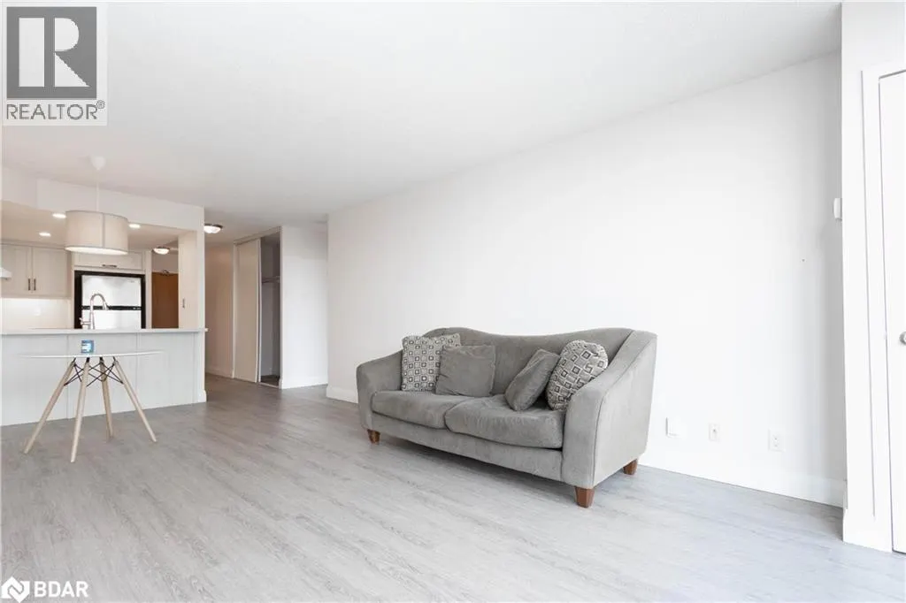 65 ELLEN Street Unit# 201, #201