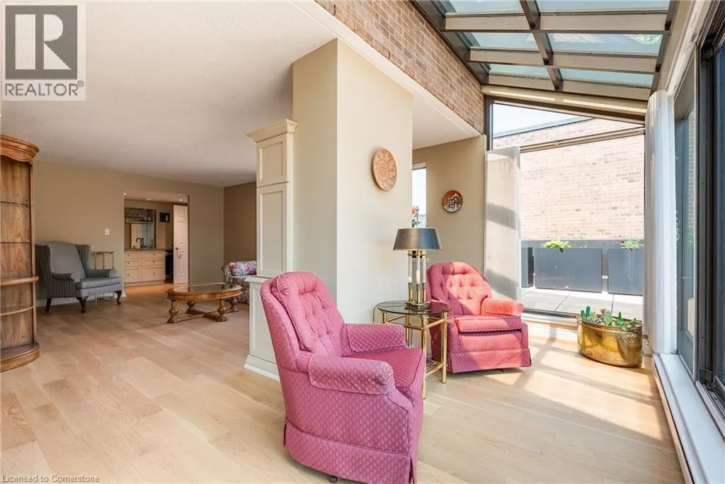 100 LAKESHORE Road E Unit# 710, #710
