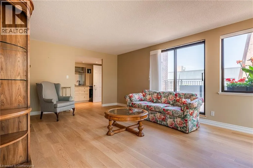 100 LAKESHORE Road E Unit# 710, #710