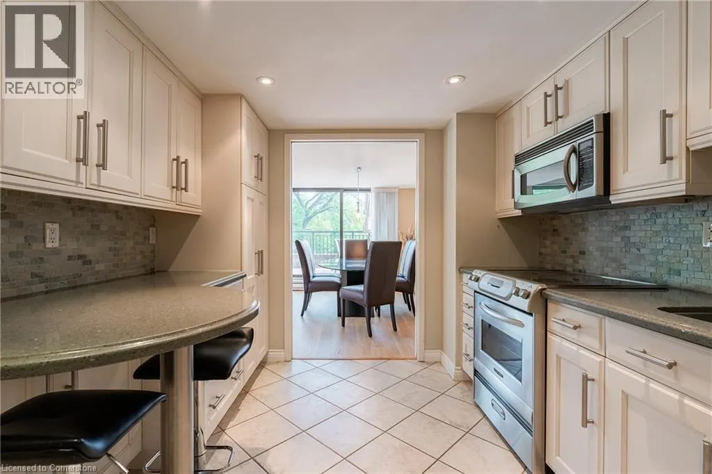 100 LAKESHORE Road E Unit# 710, #710