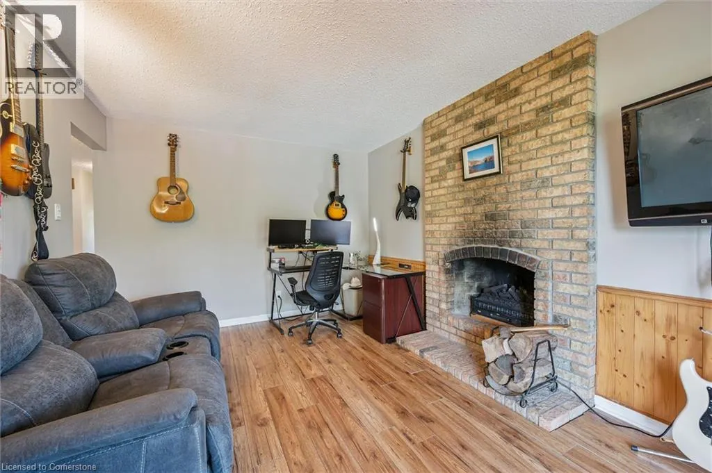 177 ROYAL ORCHARD Drive