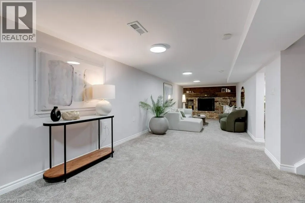 380 ABBOTT Road