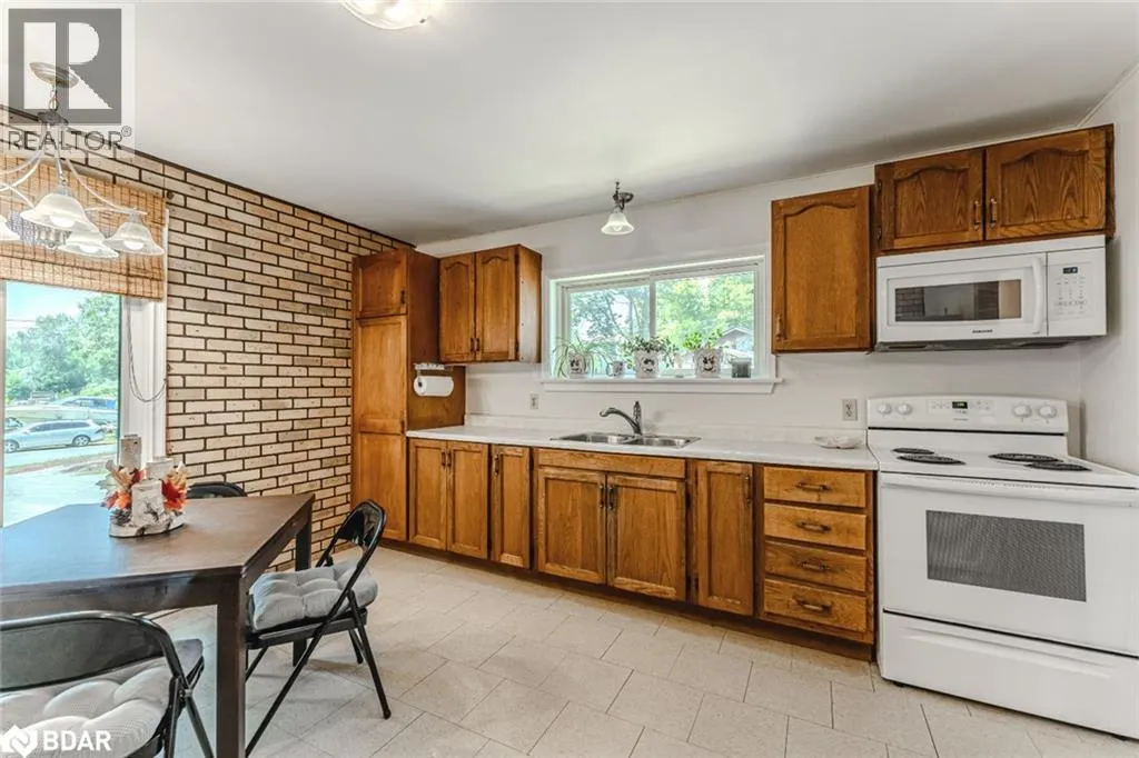 332 BAXTER LOOP Road