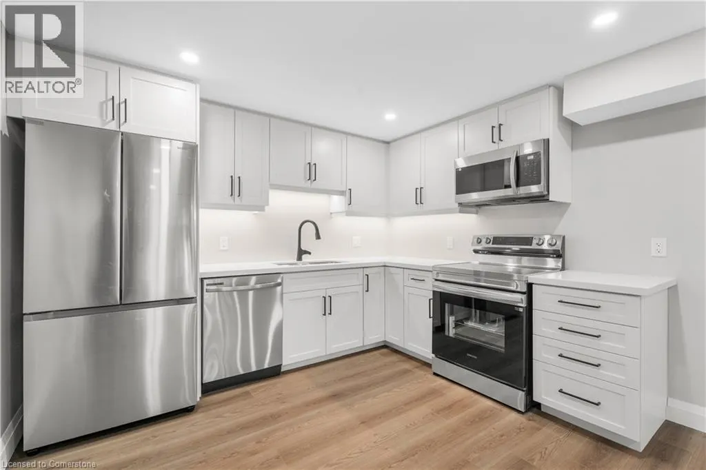 206 SHELLEY Drive Unit# Lower, #Lower