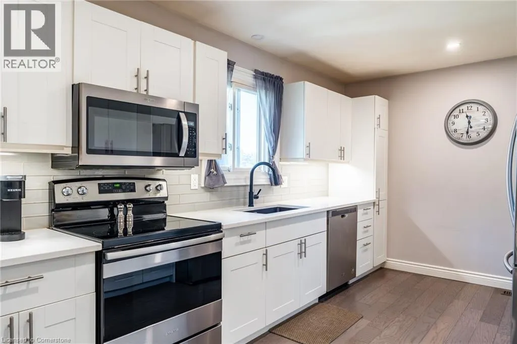 258 OAKHILL Drive