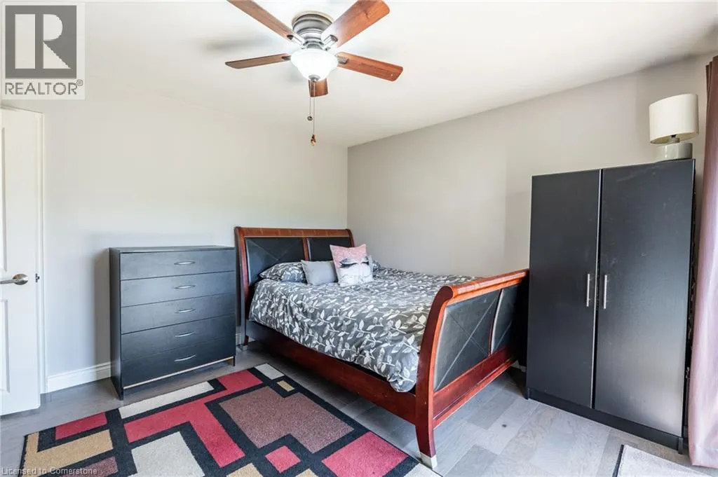 258 OAKHILL Drive