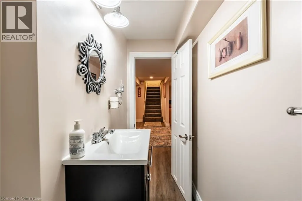 258 OAKHILL Drive