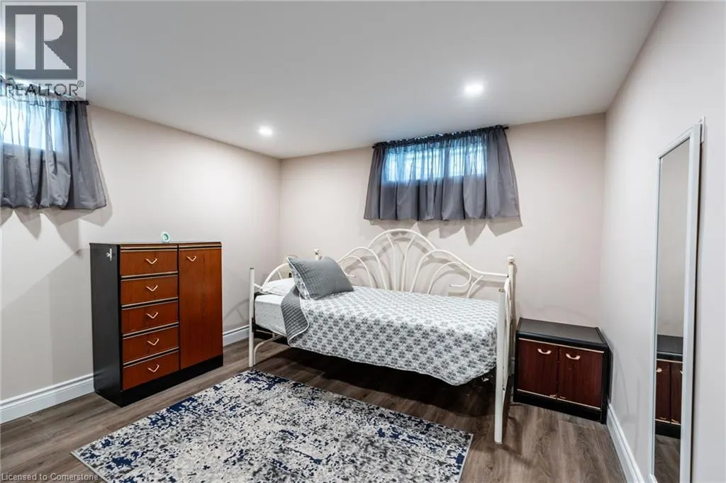 258 OAKHILL Drive