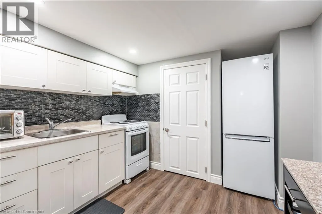 258 OAKHILL Drive