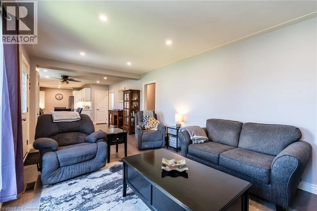 258 OAKHILL Drive