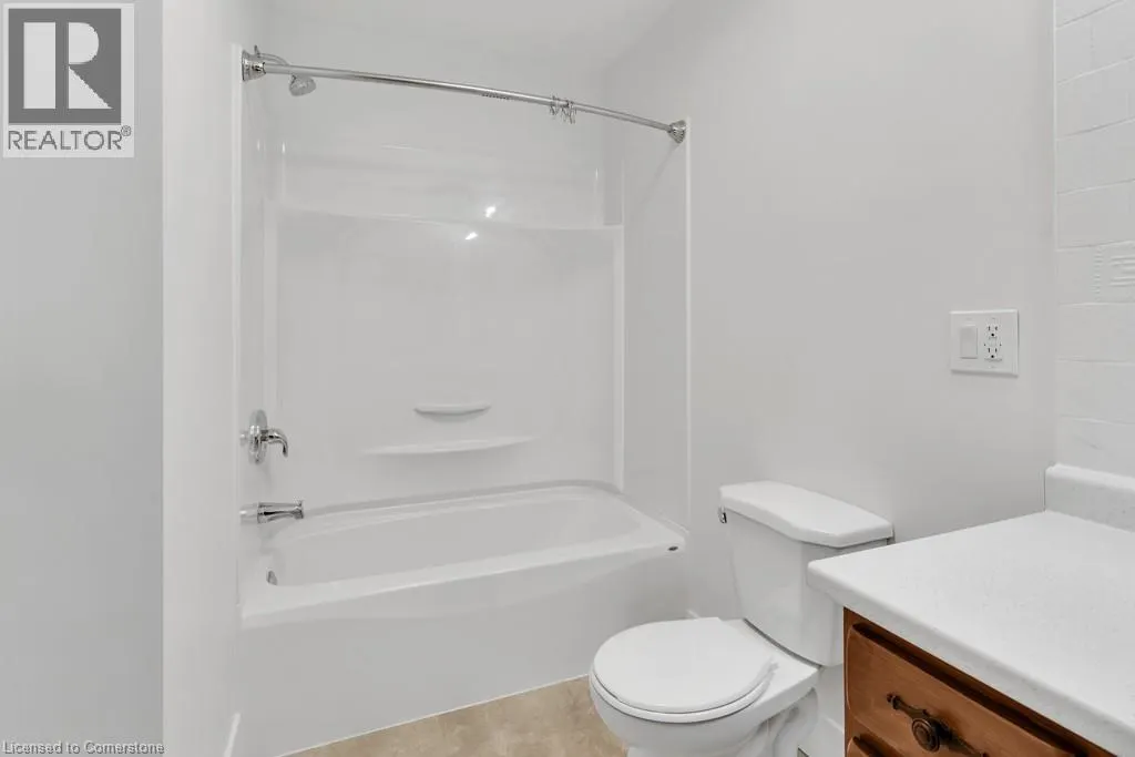34 WINDERMERE Crescent Unit# A, #A