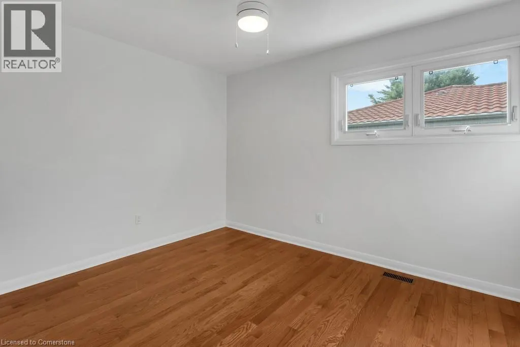 34 WINDERMERE Crescent Unit# A, #A