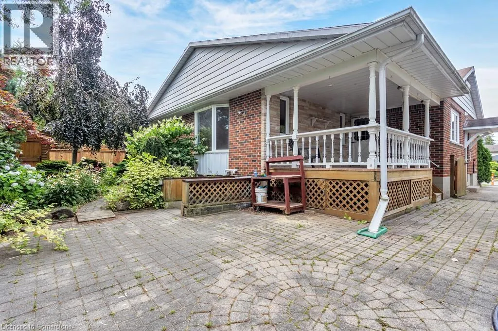 34 WINDERMERE Crescent Unit# A, #A
