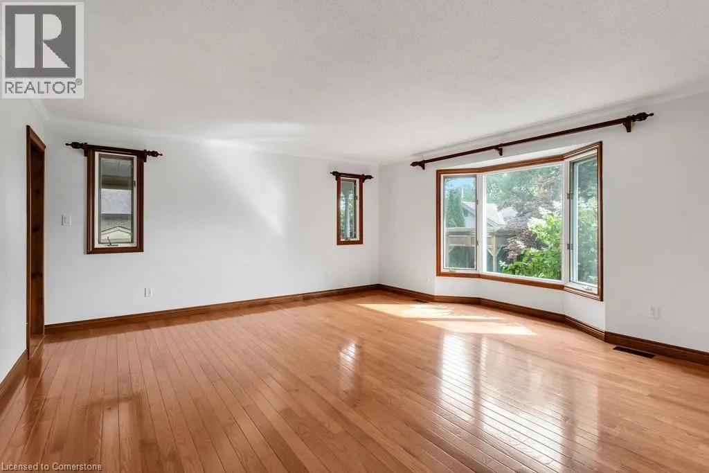 34 WINDERMERE Crescent Unit# A, #A