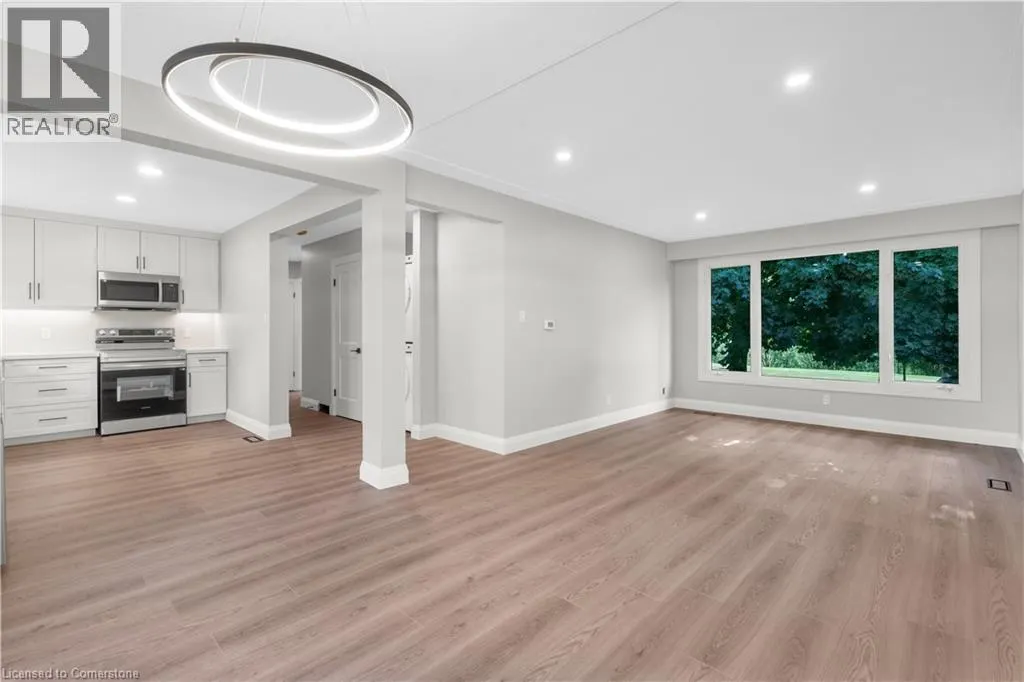 206 SHELLEY Drive Unit# Upper, #Upper
