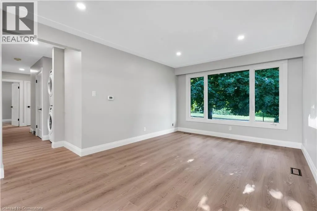 206 SHELLEY Drive Unit# Upper, #Upper
