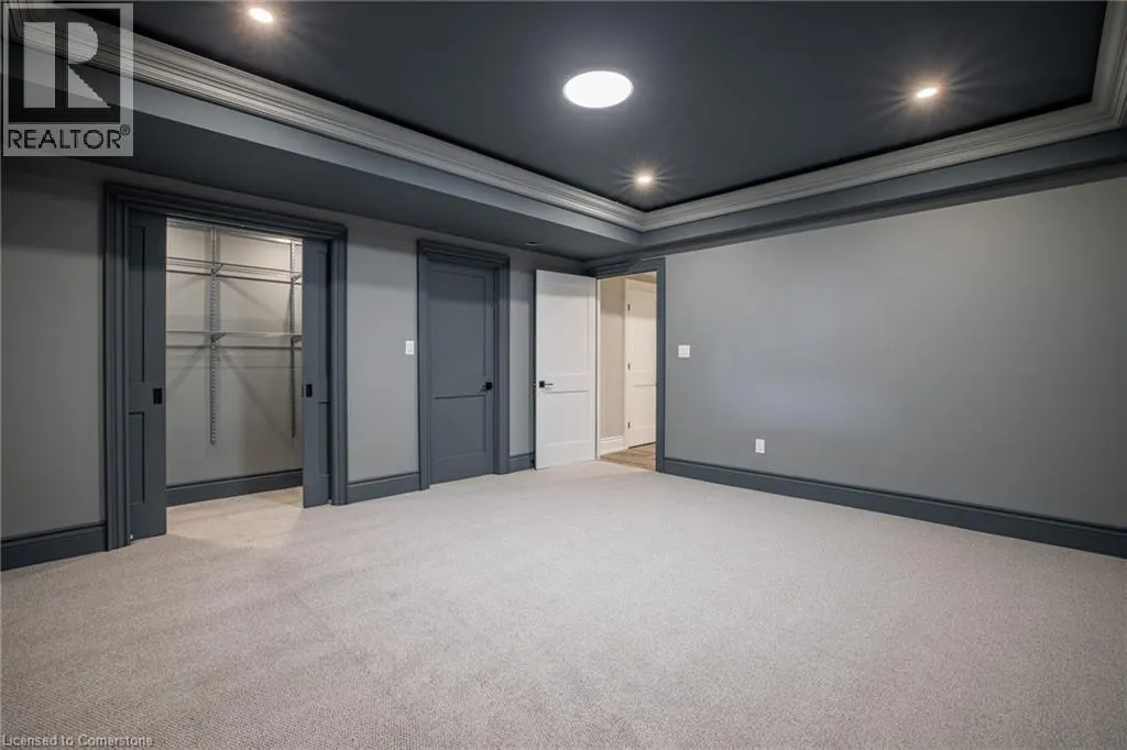 31 BAYSIDE Court