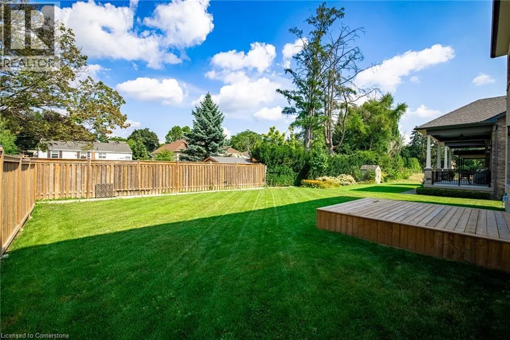 31 BAYSIDE Court