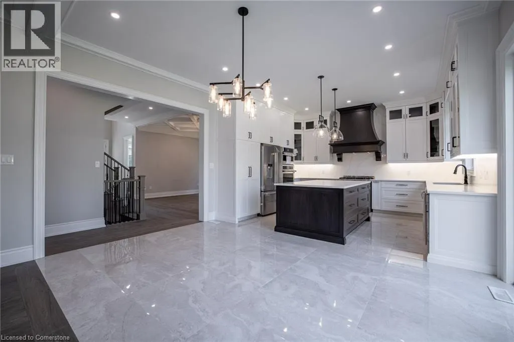 31 BAYSIDE Court