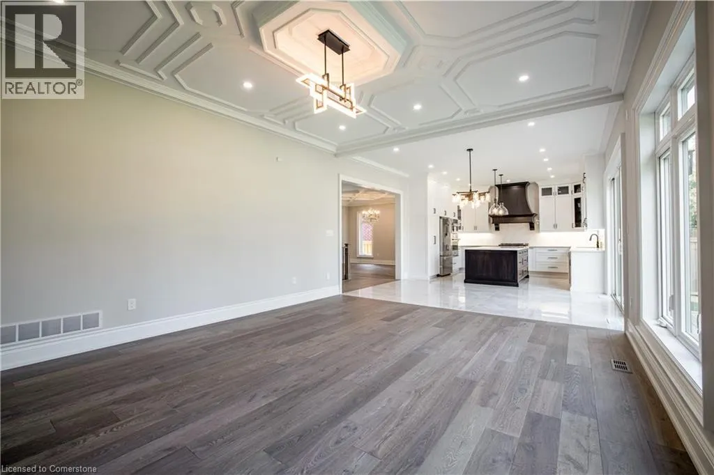 31 BAYSIDE Court