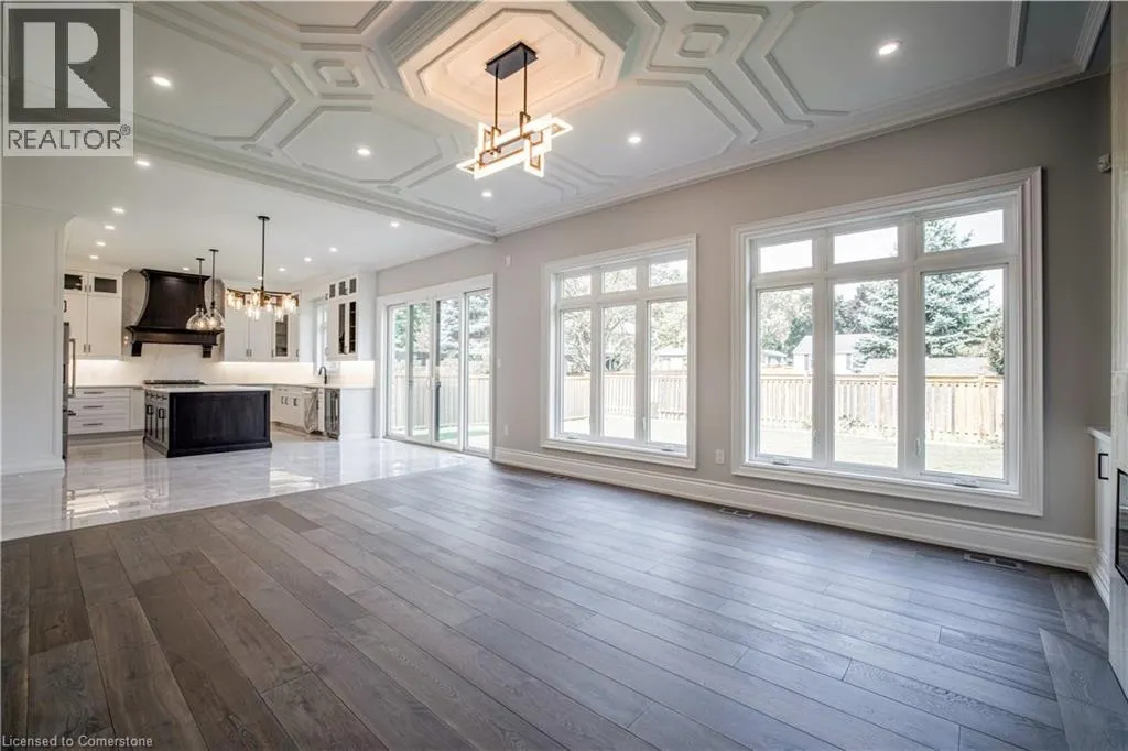 31 BAYSIDE Court