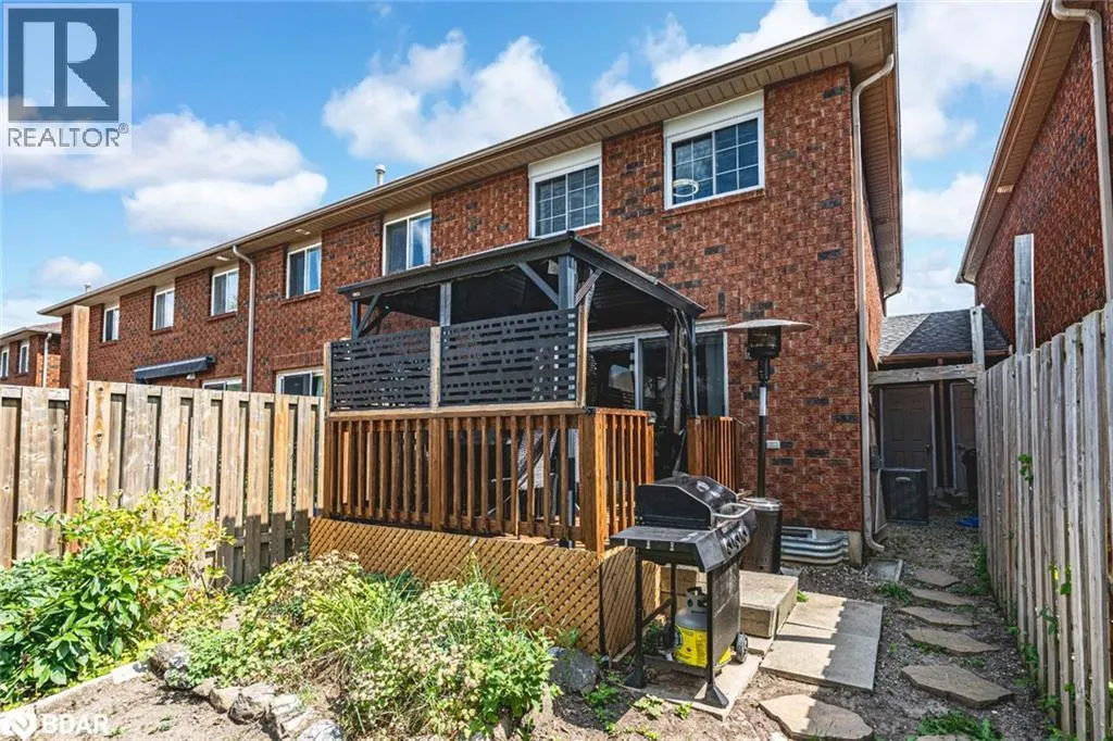193 NATHAN Crescent