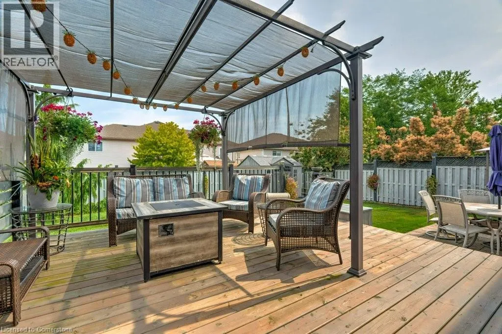 101 GOLDEN ACRES Drive