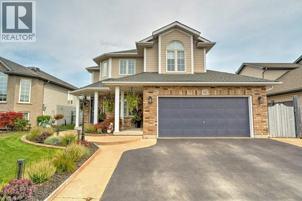 101 GOLDEN ACRES Drive