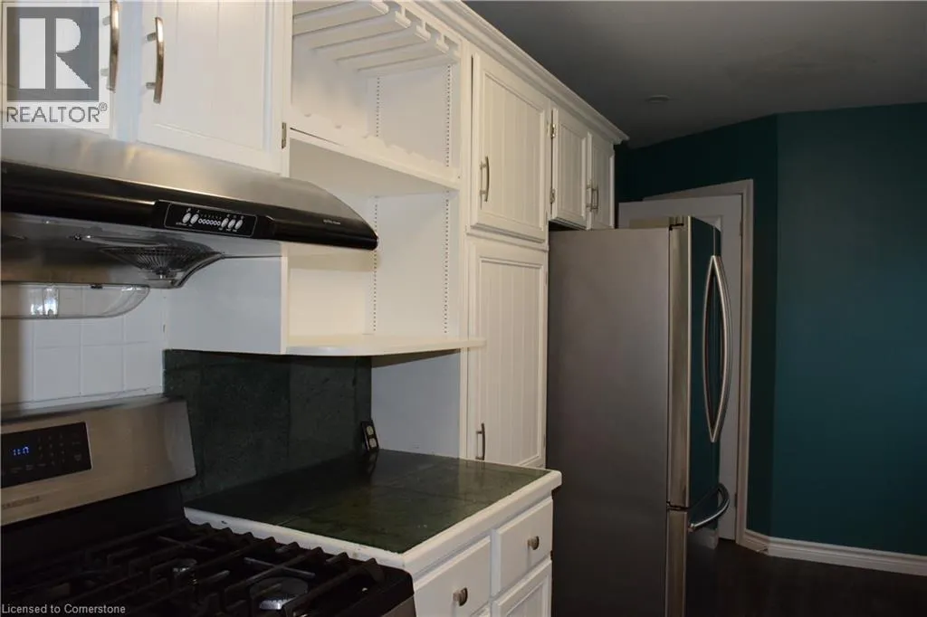 489 KINGSCOURT Drive Unit# B, #B