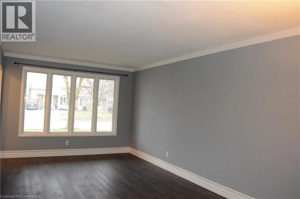 489 KINGSCOURT Drive Unit# B, #B