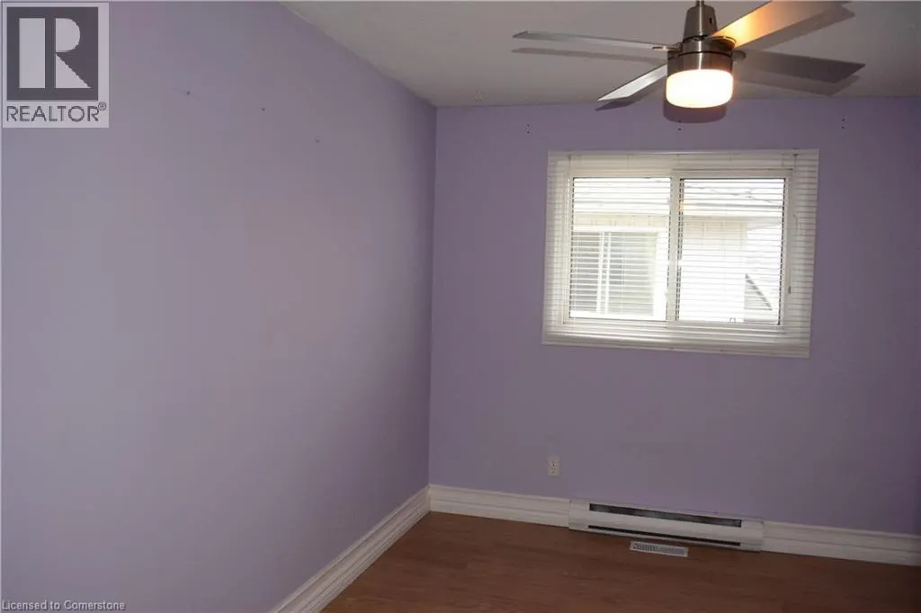 489 KINGSCOURT Drive Unit# B, #B