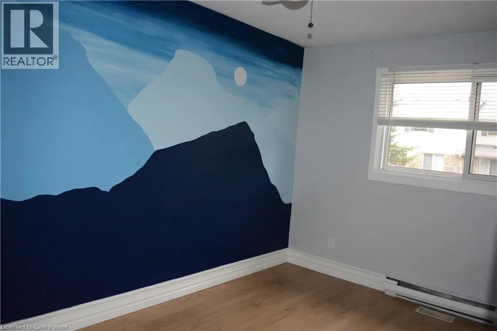 489 KINGSCOURT Drive Unit# B, #B