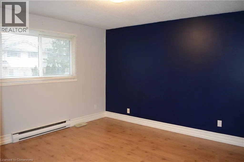 489 KINGSCOURT Drive Unit# B, #B