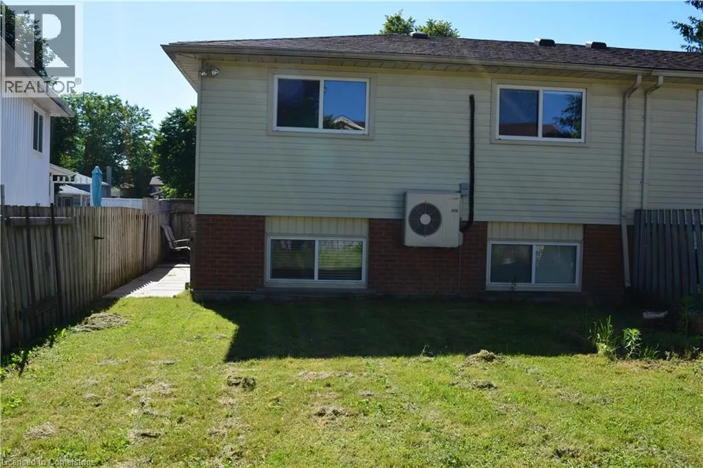 489 KINGSCOURT Drive Unit# B, #B